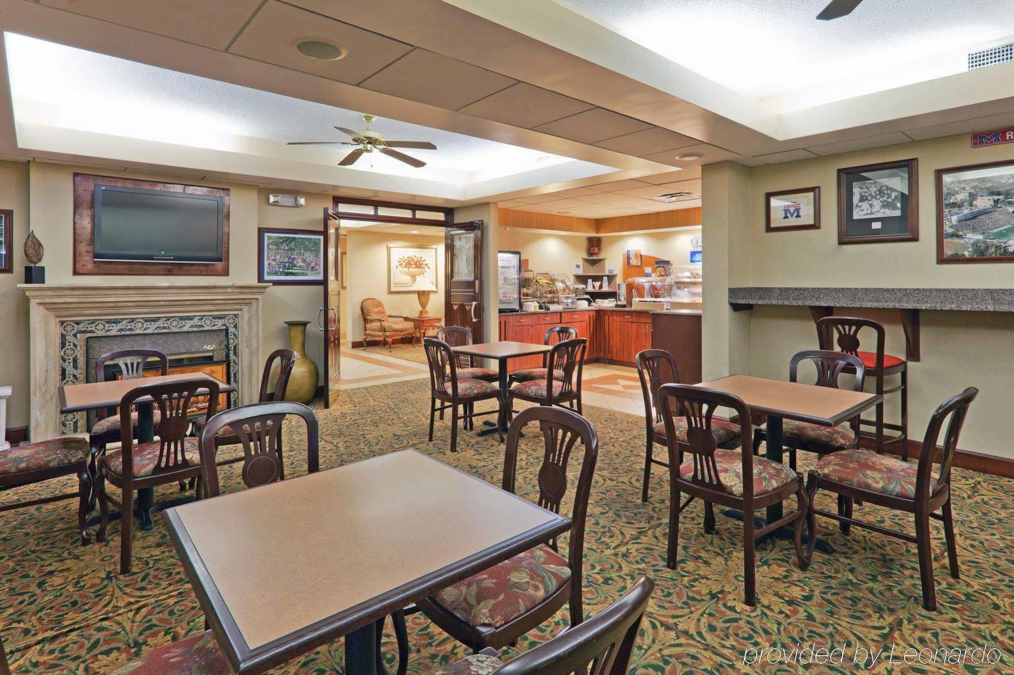 Holiday Inn Express & Suites - Oxford By Ihg Restoran gambar
