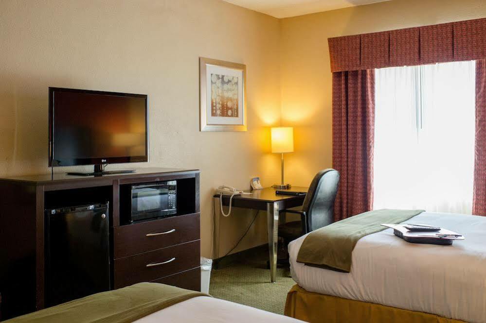 Holiday Inn Express & Suites - Oxford By Ihg Luaran gambar